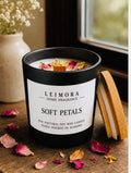 Soft Petals Luxury Soy Candle – Delicate Floral & Fresh Bloom Scent